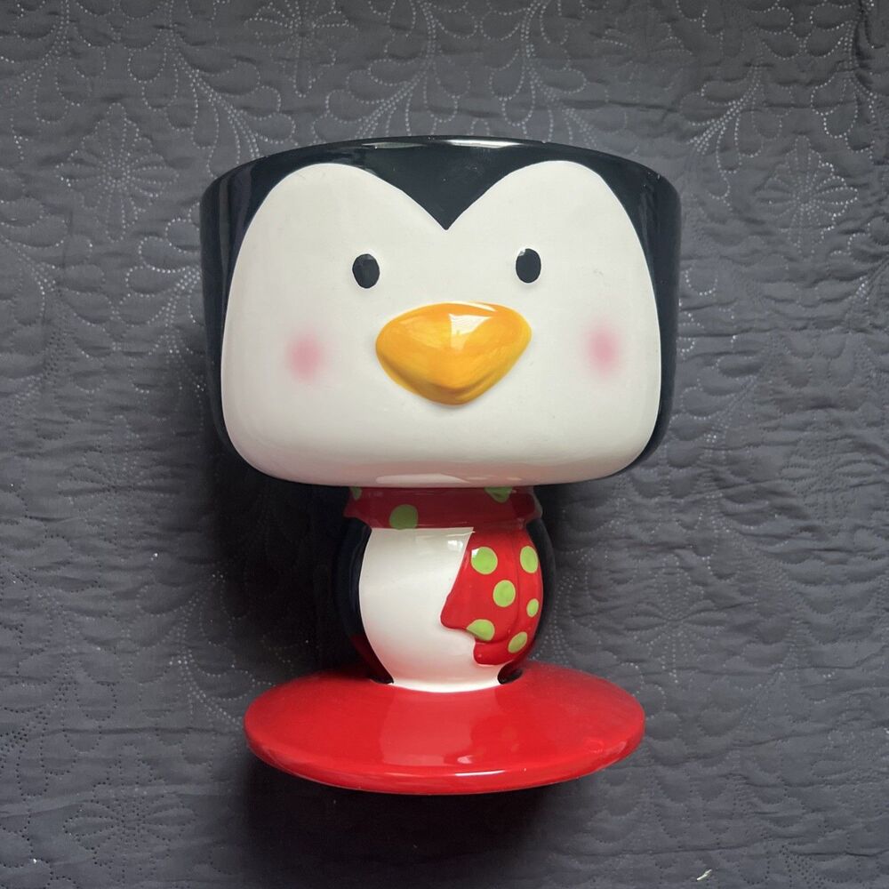 CKAO Ceramic Christmas Penguin Centerpiece Bowl Whimsical Festive Fun 9” Decor